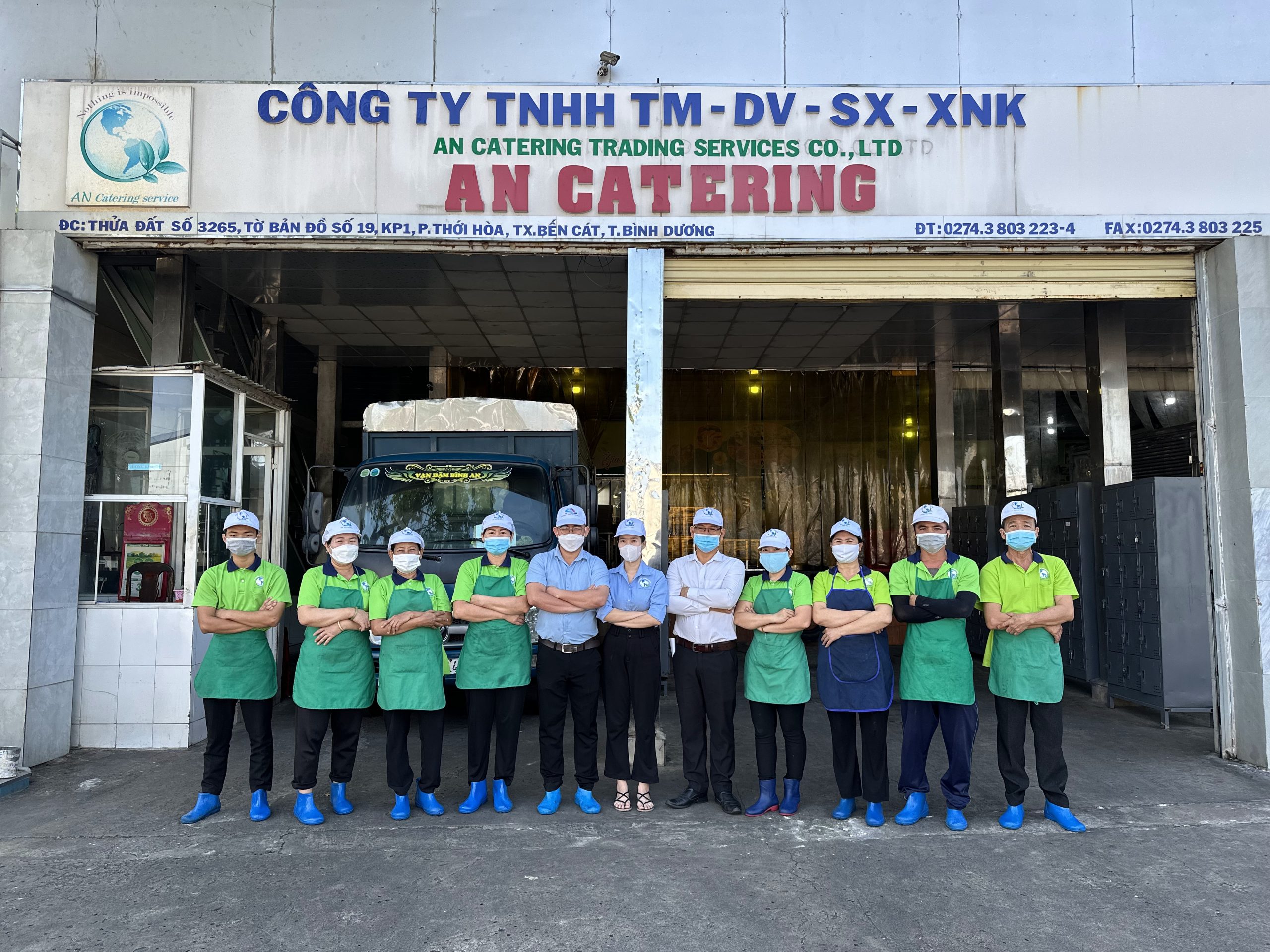 Hình ảnh 1 đội nhóm nhân viên phục vụ