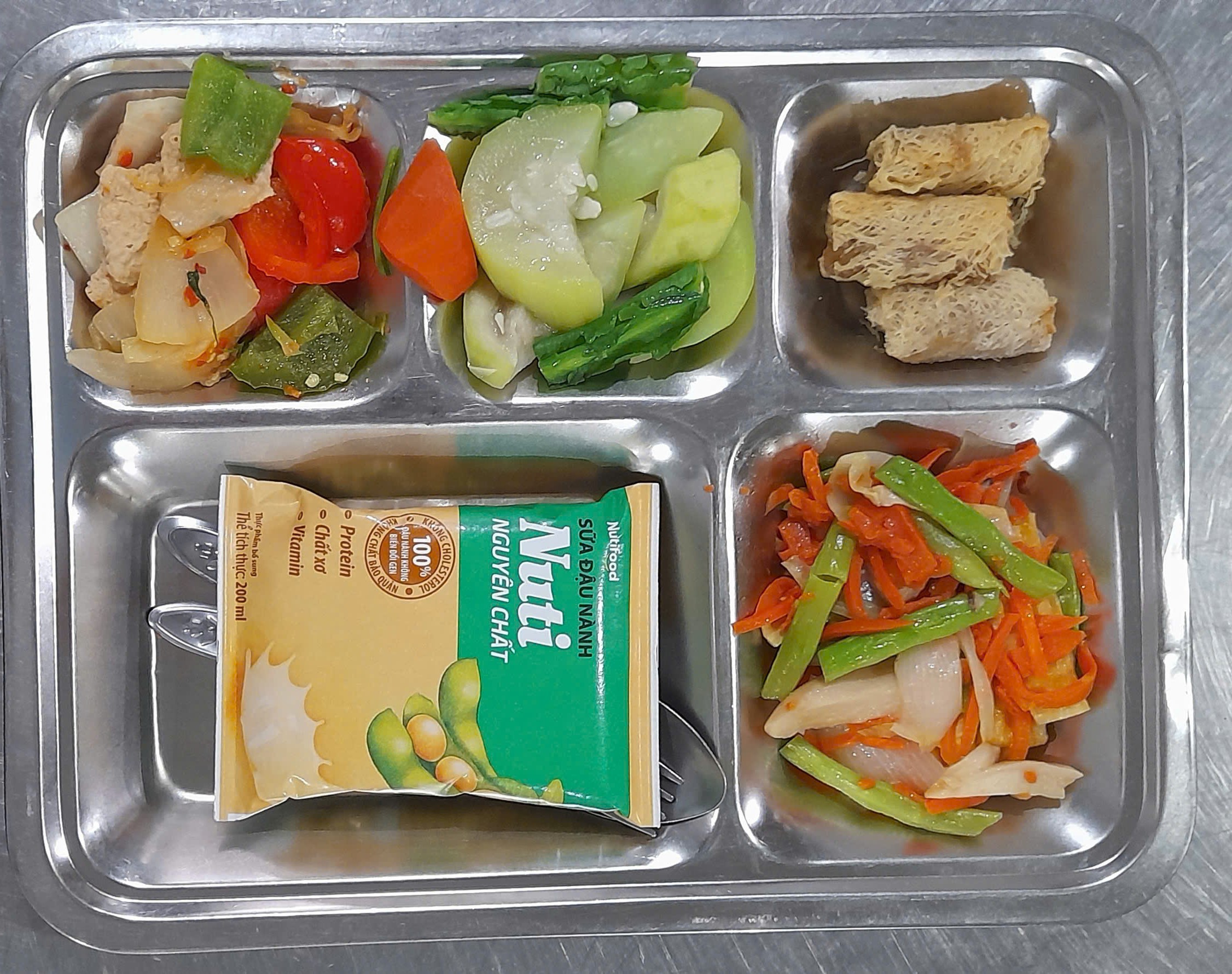 suất ăn công nghiệp bàu bàng